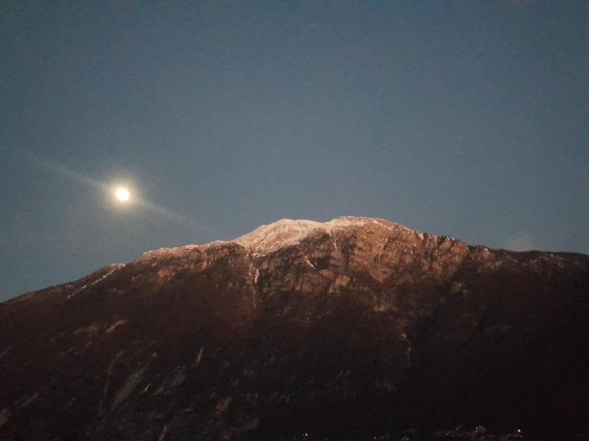 Guesthouse "Villa Tamas" Limone sul Garda Luaran gambar