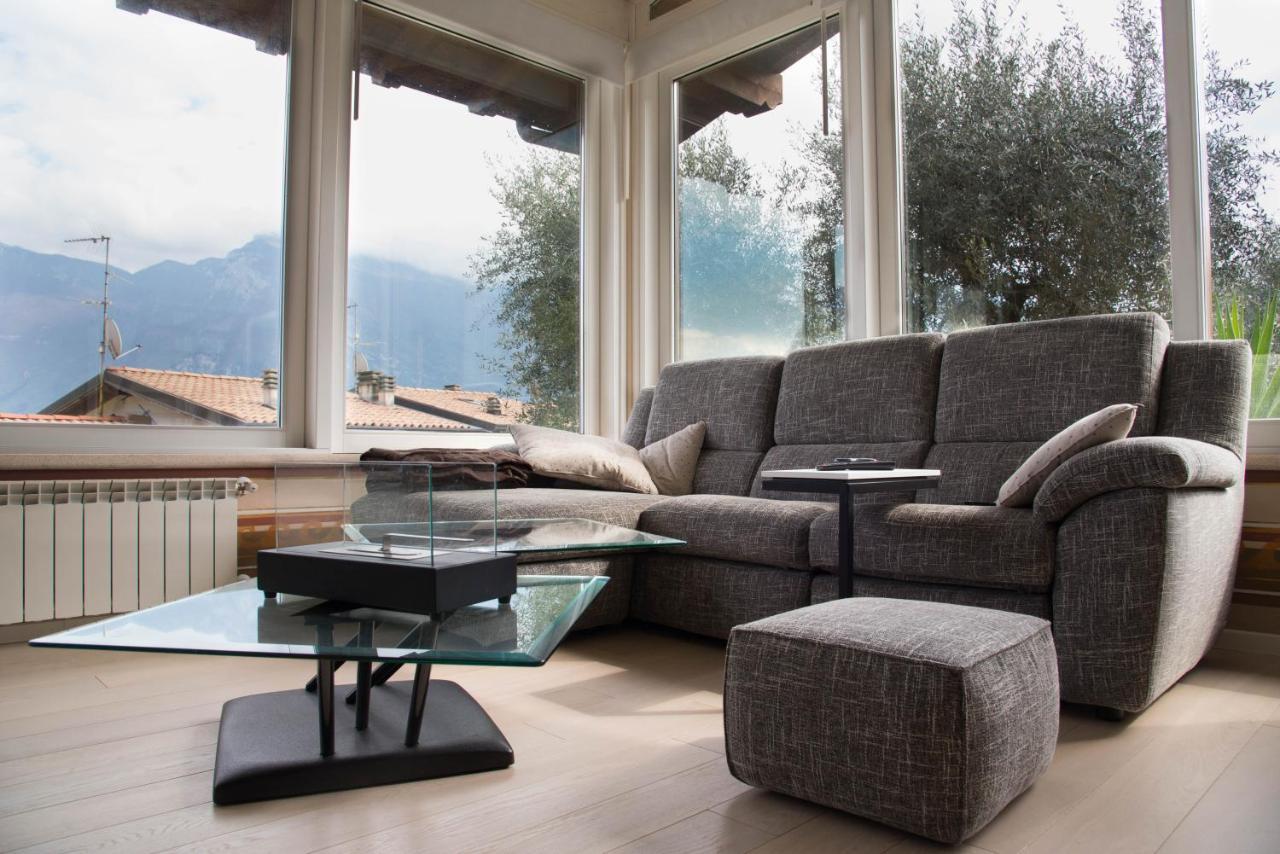 Guesthouse "Villa Tamas" Limone sul Garda Luaran gambar